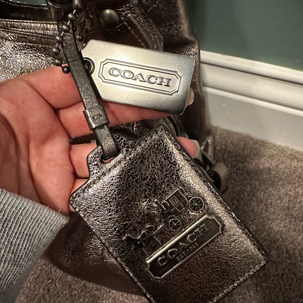 Coach Maggie metallic gunmetal shoulder bag - Picture 3 of 9